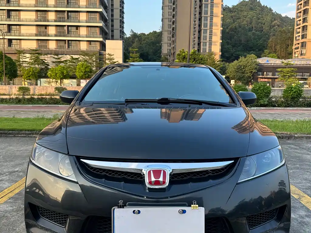 Honda Civic — миниатюра 2
