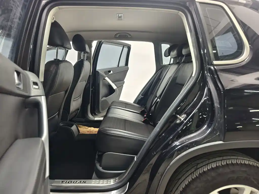 Volkswagen Tiguan — миниатюра 12
