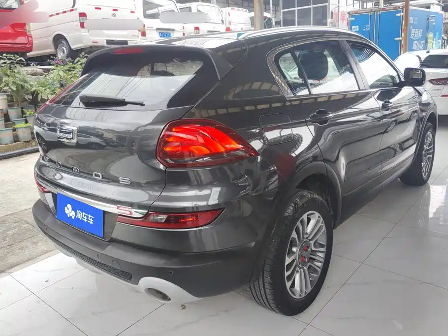 Qoros Qoros 5 — миниатюра 2