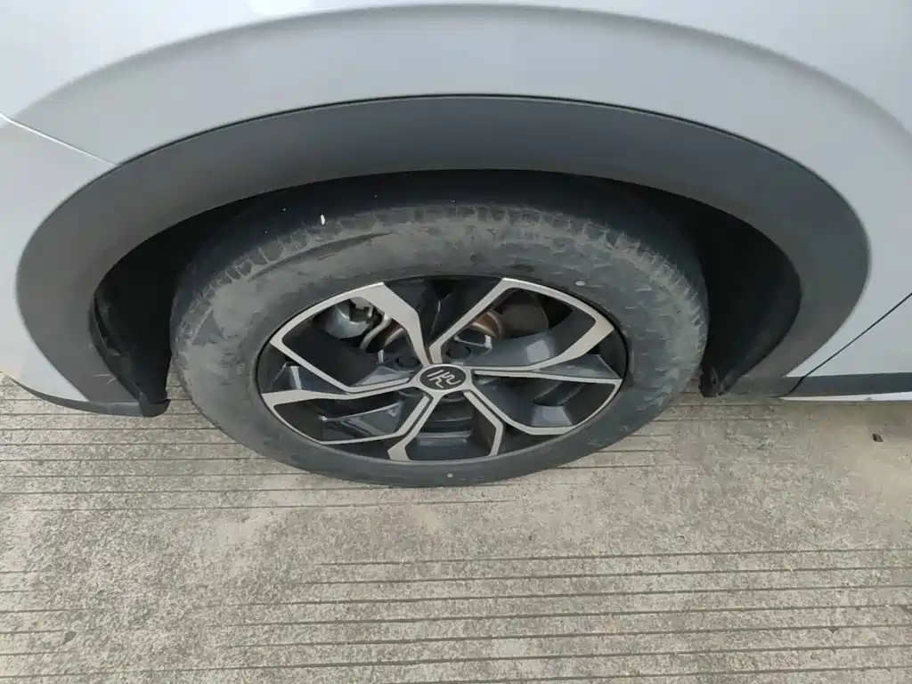 BYD Yuan Plus — миниатюра 23