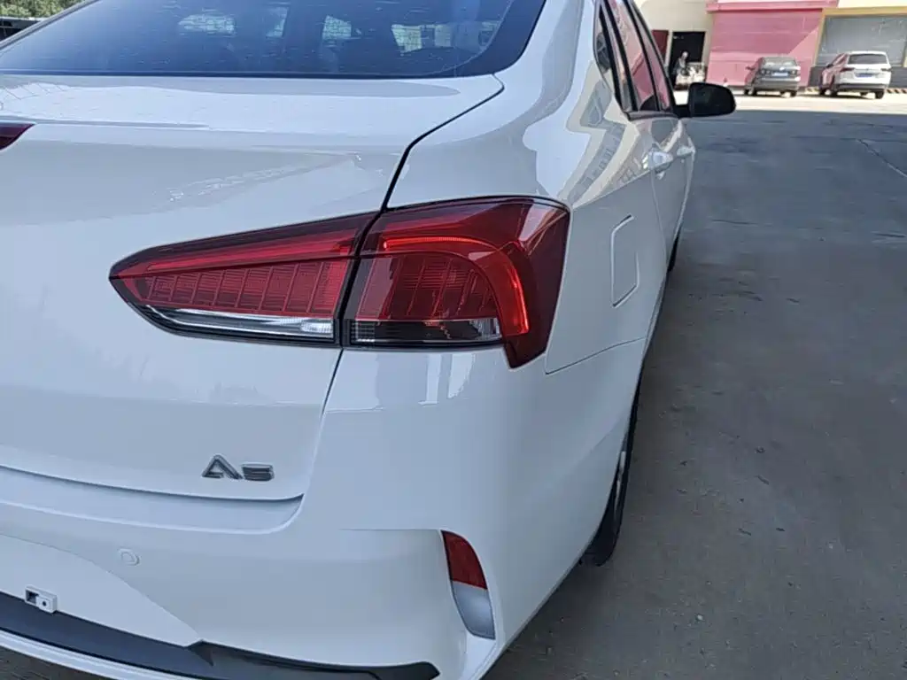Soueast A5 Yiwu — миниатюра 8