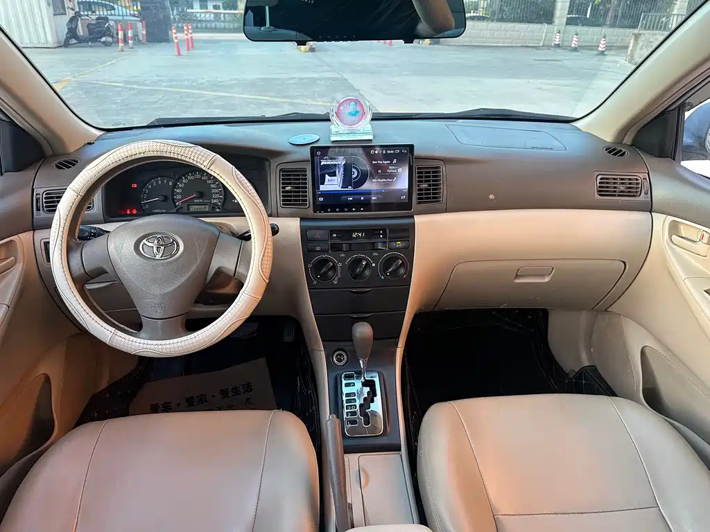 Toyota Corolla — миниатюра 6