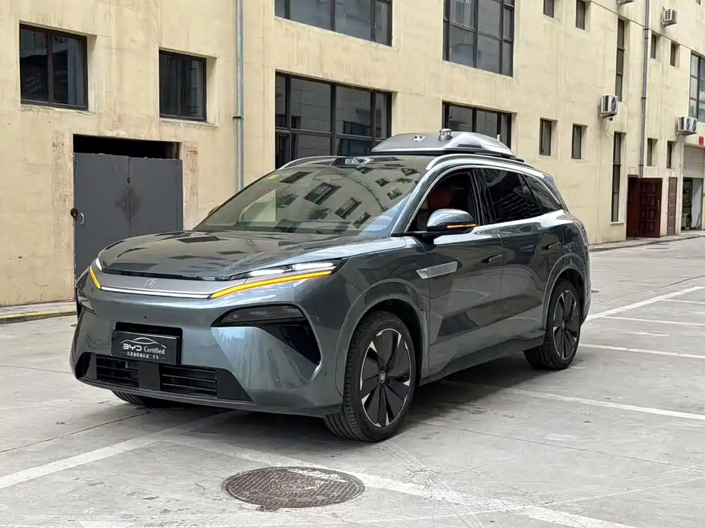 2025 BYD Tang - zdjęcie 1 z 16