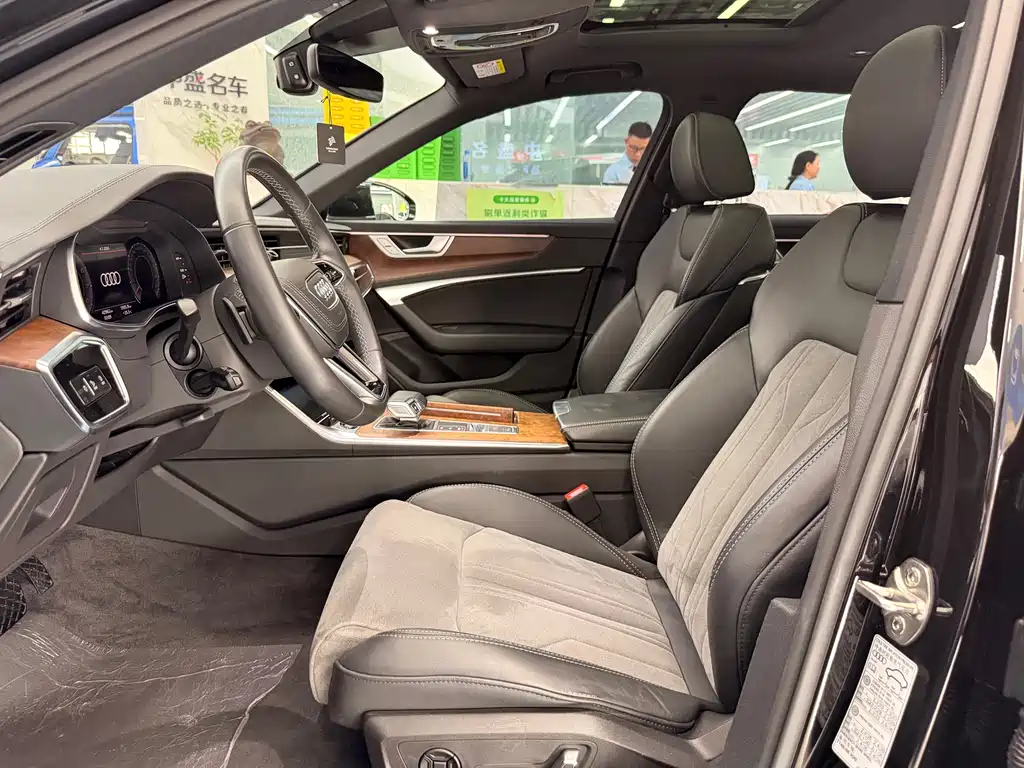 Audi A6L 2023 45 TFSI quattro Premium
