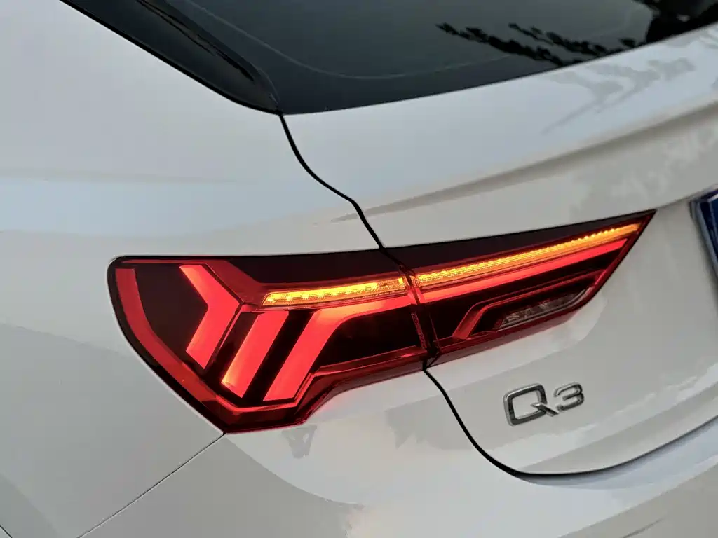 Audi Q3 Sportback — миниатюра 19