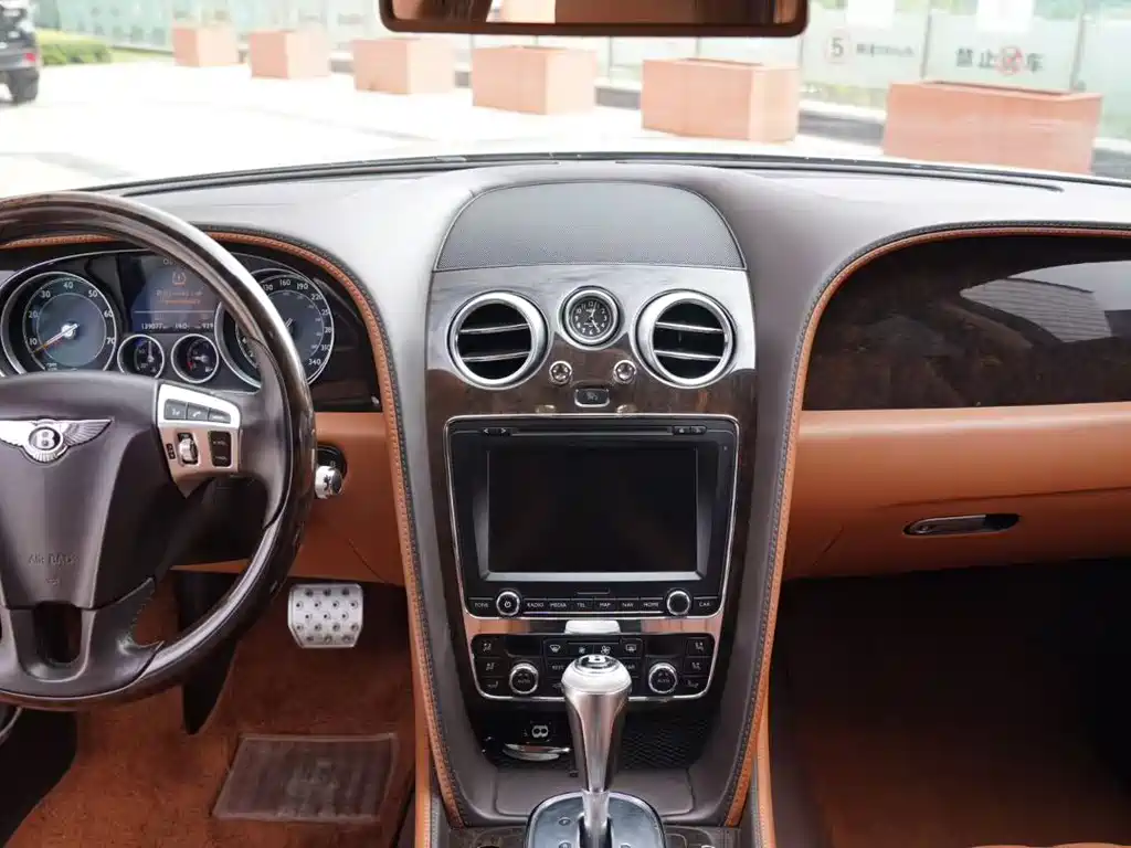 Bentley Flying Spur 2013 6.0T W12 Luxury