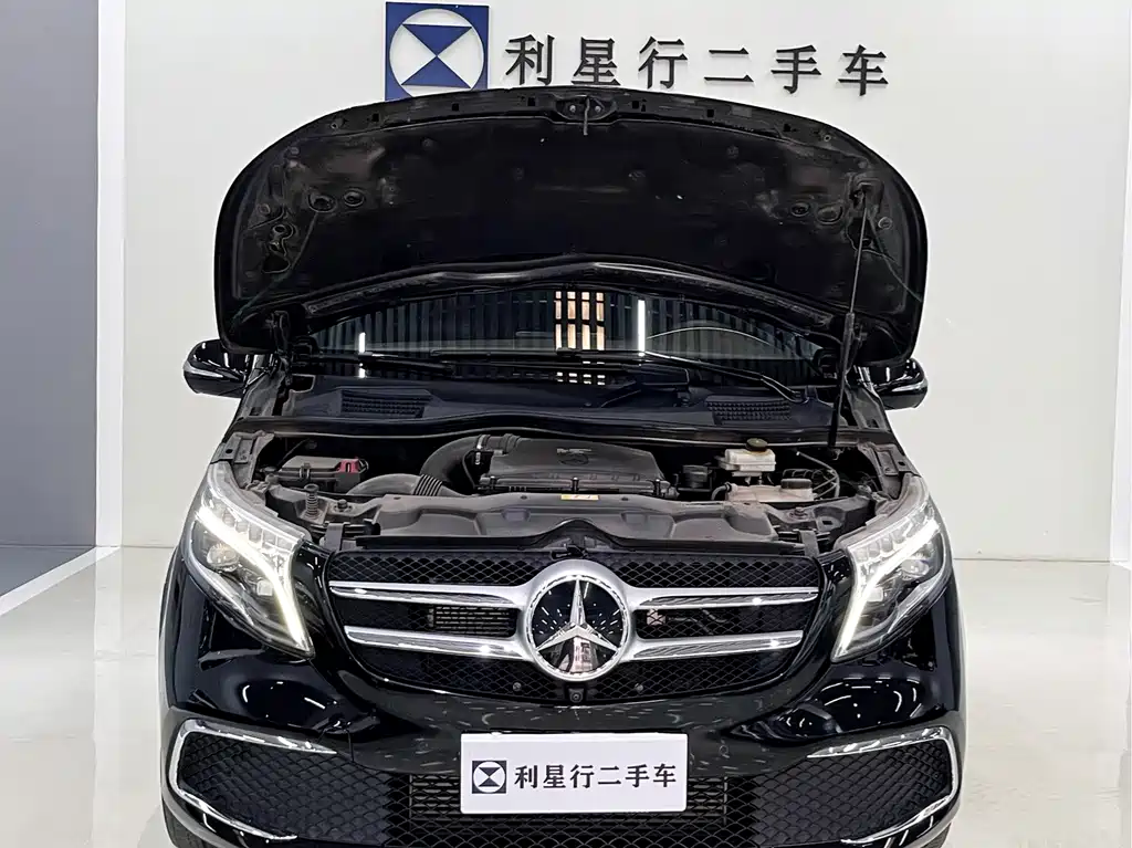 Mercedes-Benz V-Class — миниатюра 10