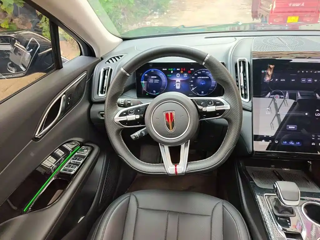 Hongqi Hongqi HS3 PHEV — миниатюра 11