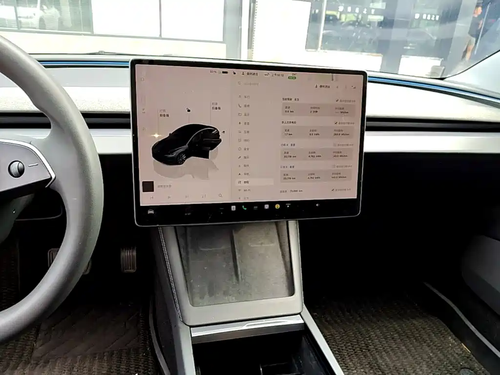 Tesla Model 3 — миниатюра 13