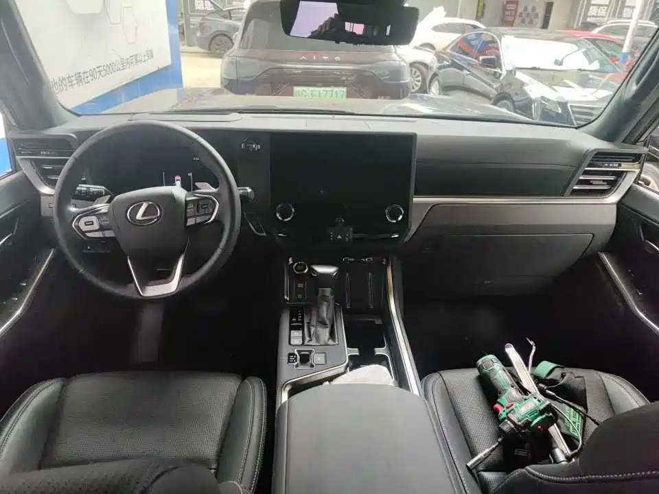 Lexus GX — миниатюра 6