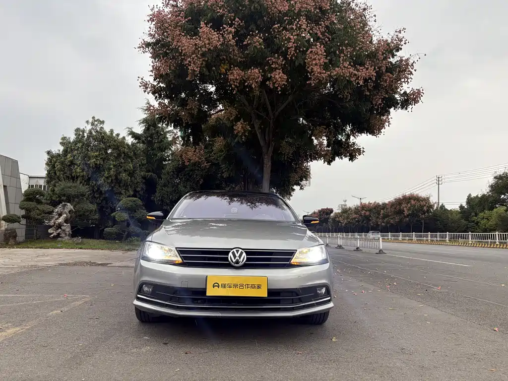 Volkswagen Sagitar — миниатюра 8