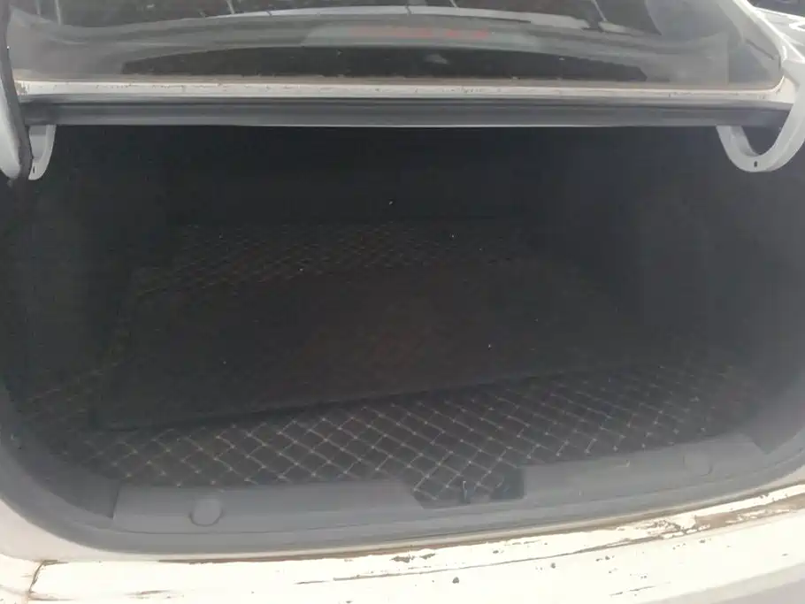 Changan Eado — миниатюра 4