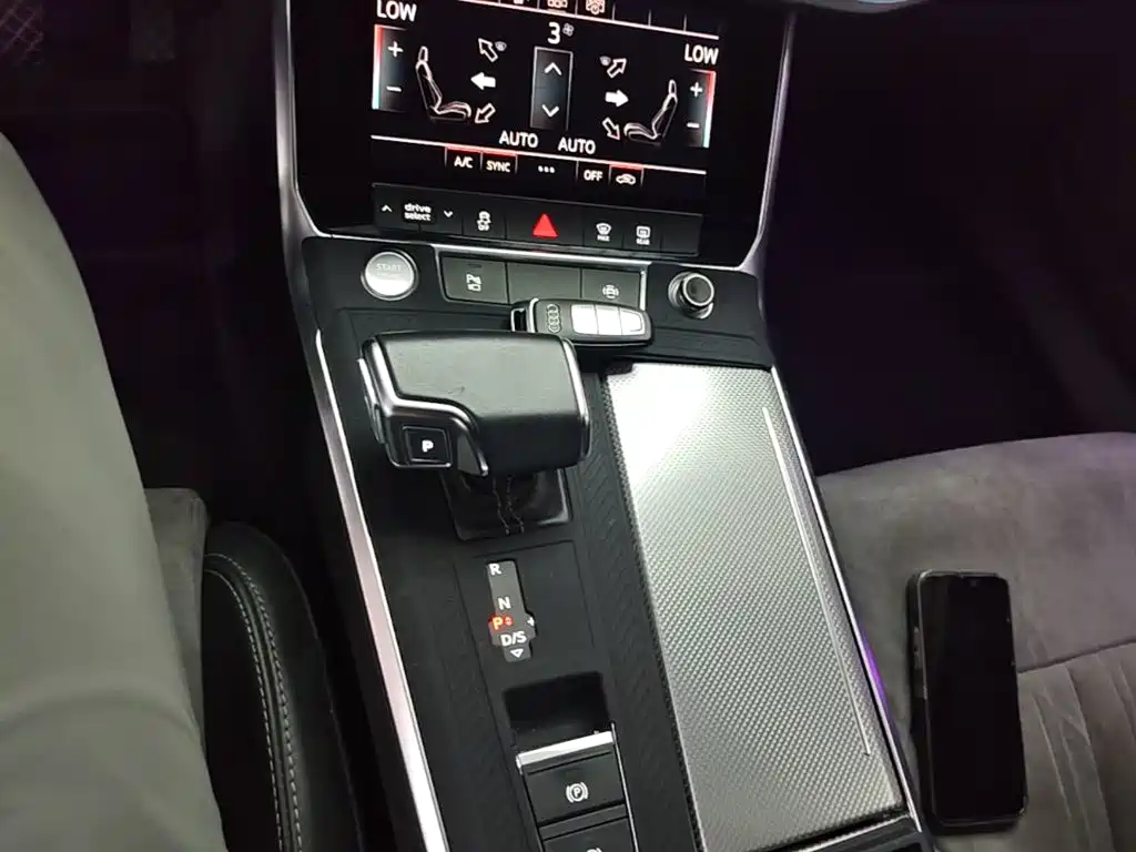 Audi A6L — миниатюра 14