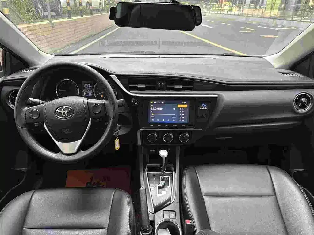 Toyota Corolla - фото 8