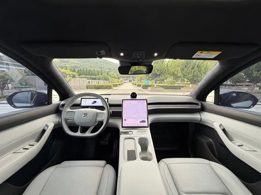 NIO ES6 — миниатюра 8