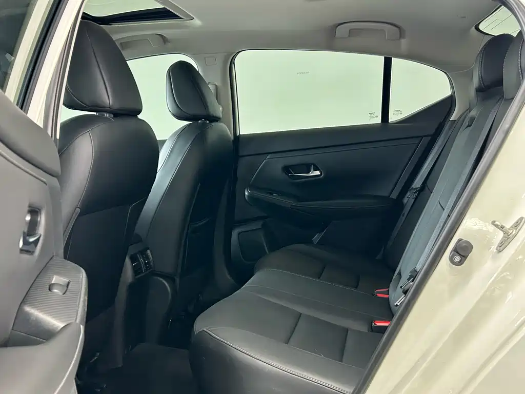 Nissan Sylphy 2021 1.6L XL CVT Enjoy