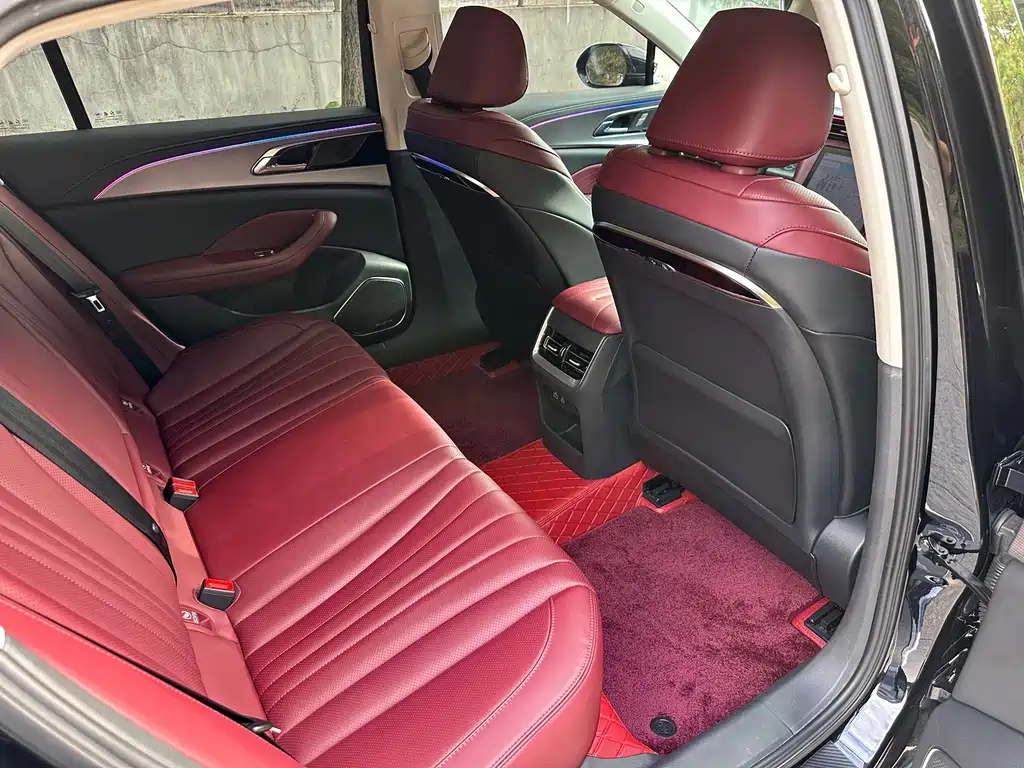 Hongqi Hongqi H5 — миниатюра 8