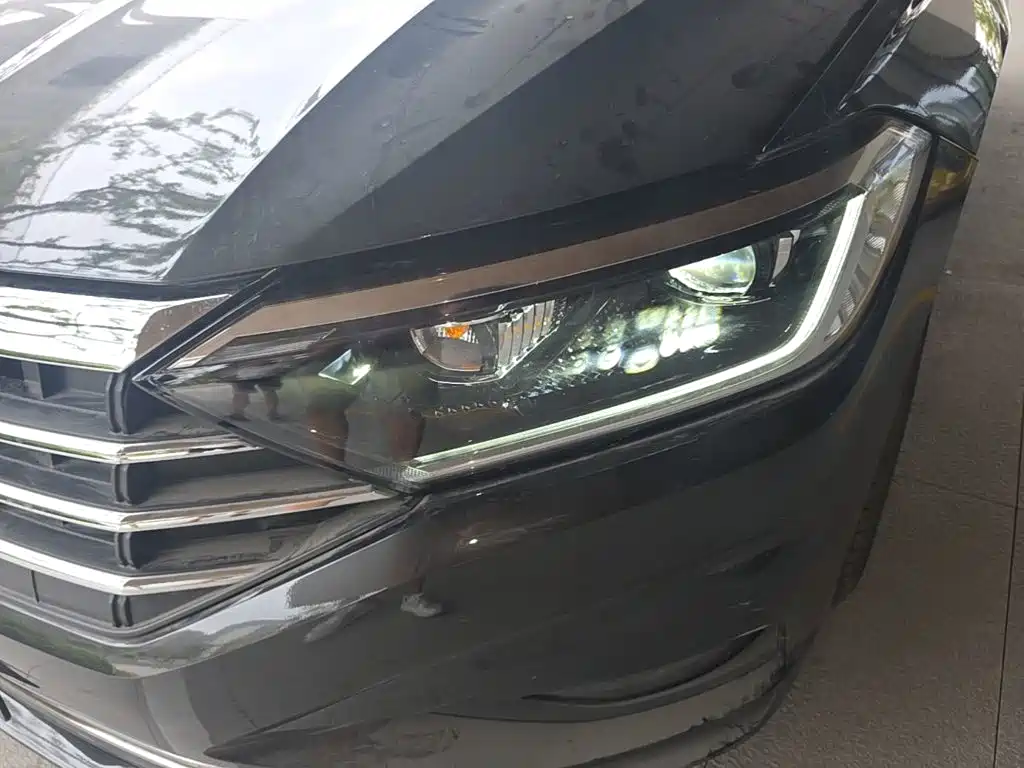 Volkswagen Sagitar — миниатюра 24