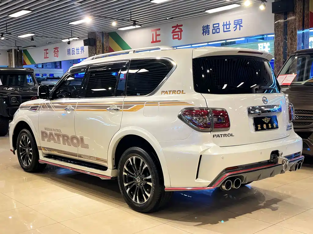 Nissan Patrol — миниатюра 8