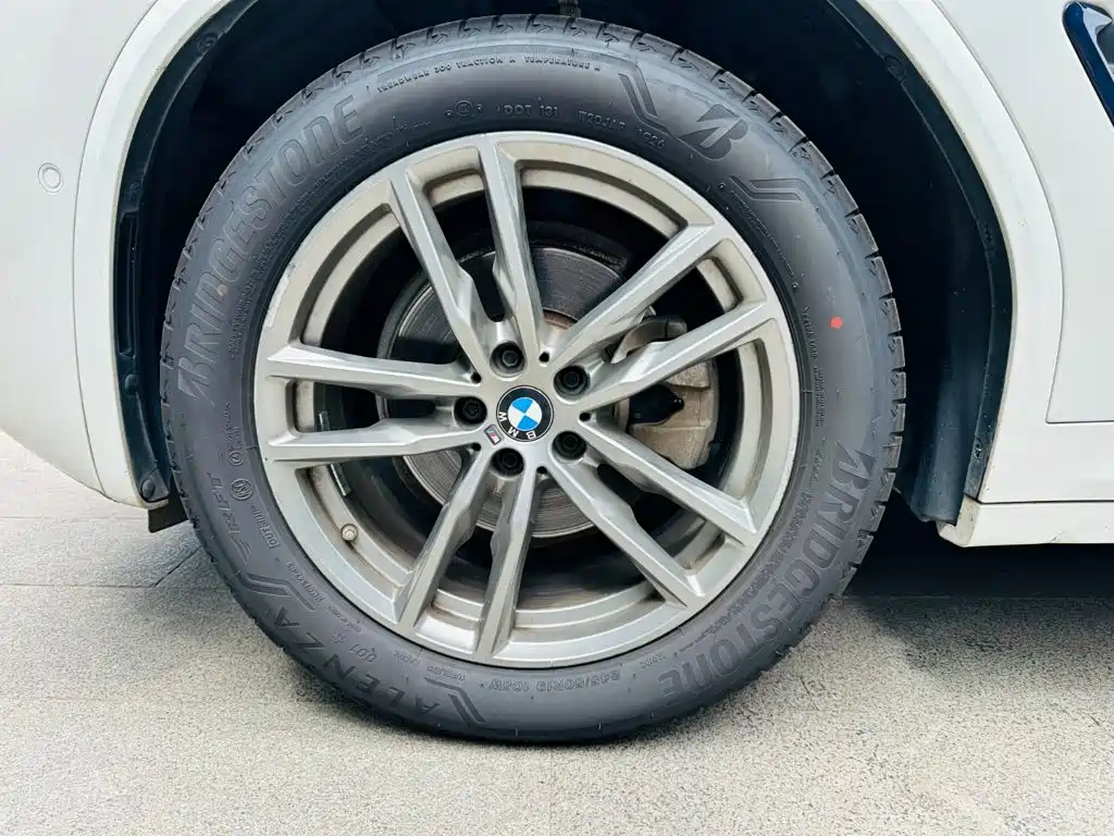 BMW X3 — миниатюра 11