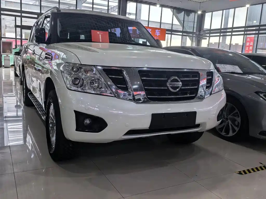 Nissan Patrol — миниатюра 3