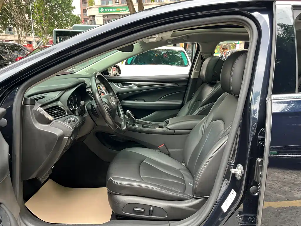 Buick LaCrosse — миниатюра 9