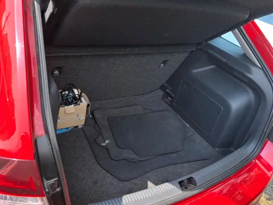 Skoda Rapid Spaceback — миниатюра 4