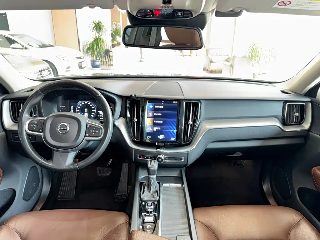Volvo XC60 — миниатюра 20