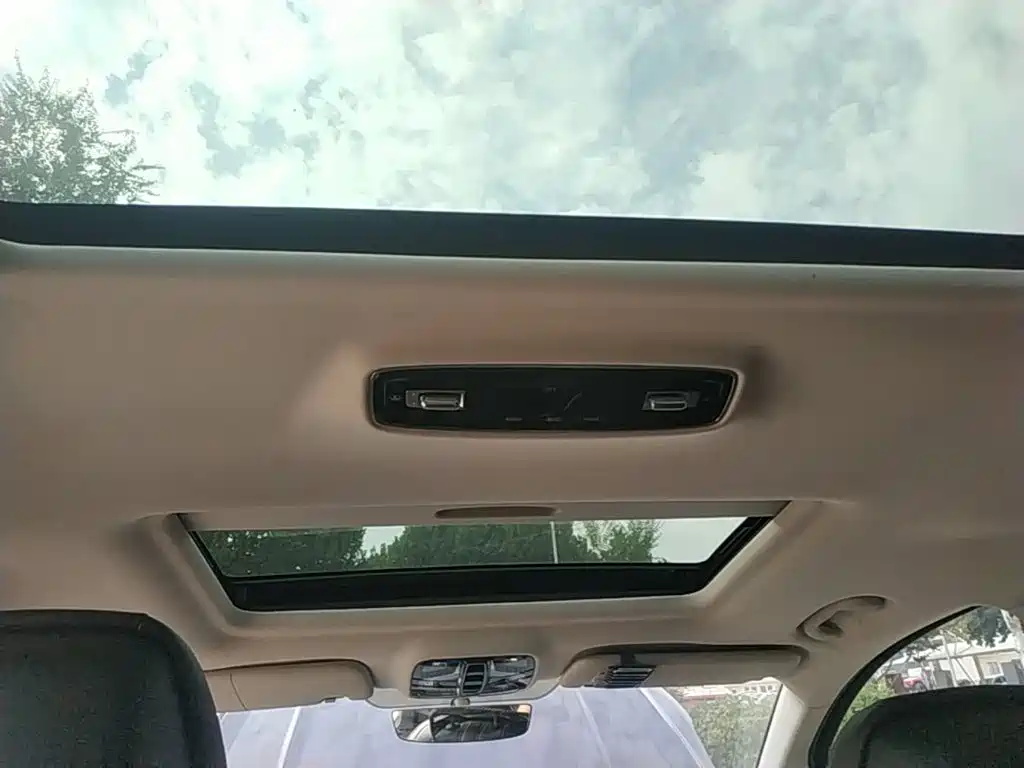 Roewe iMAX8 — миниатюра 18