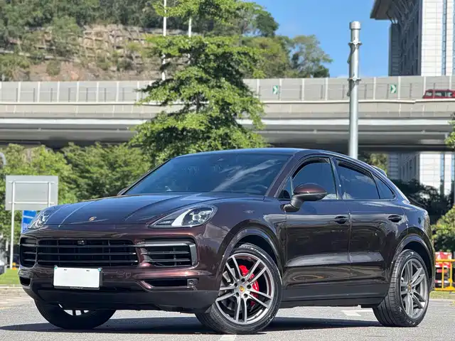 PORSCHE CAYENNE 2020