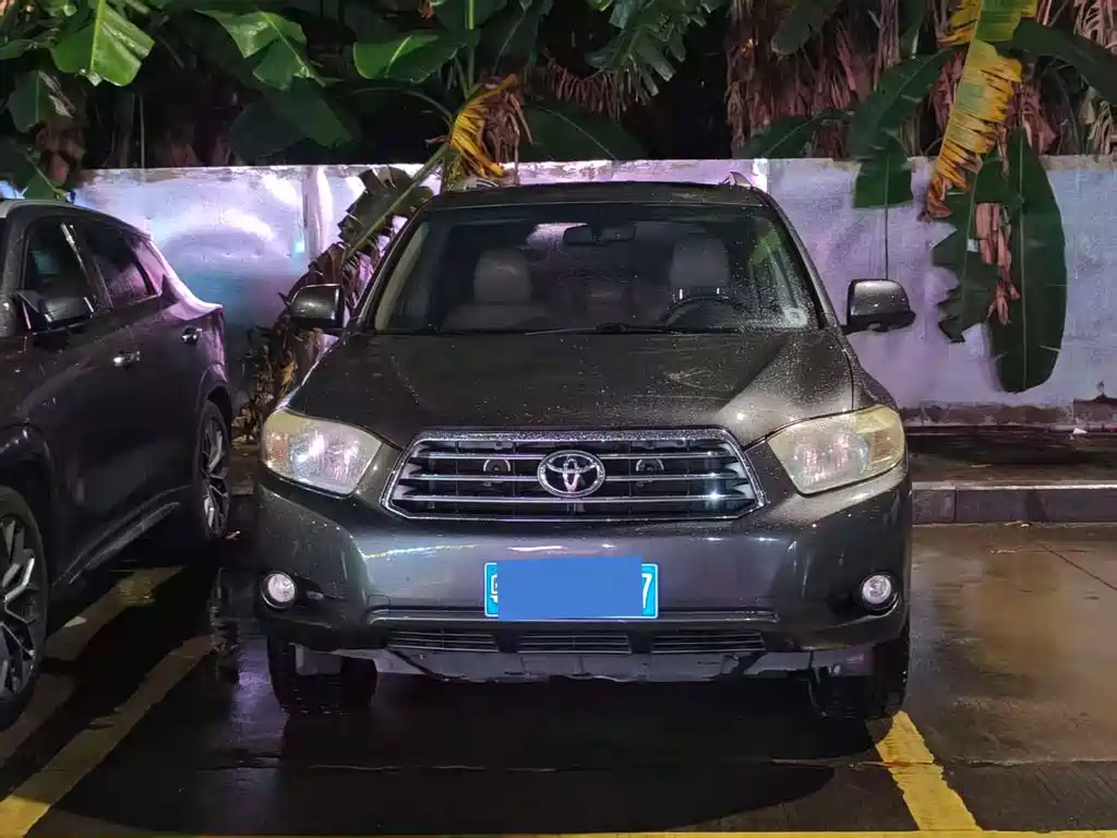 Toyota Highlander (Import) — миниатюра 2
