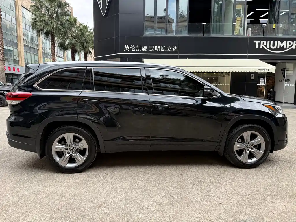 Toyota Highlander — миниатюра 6