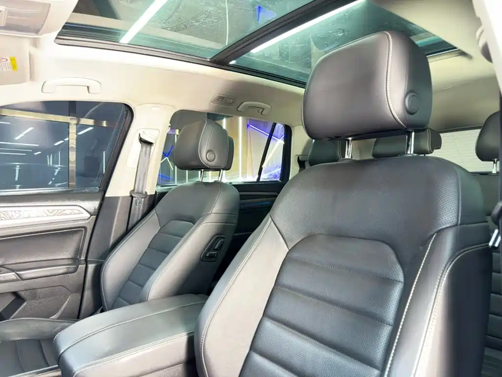 Volkswagen Teramont — миниатюра 2