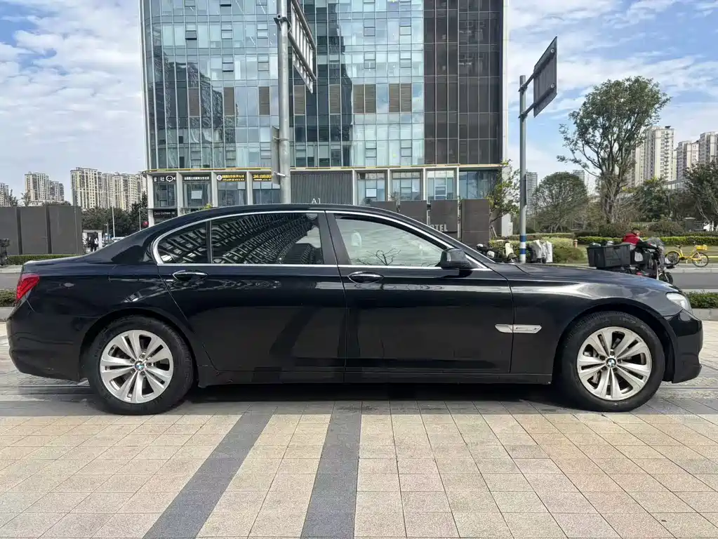 BMW 7 Series 7 2011 730Li Elegant