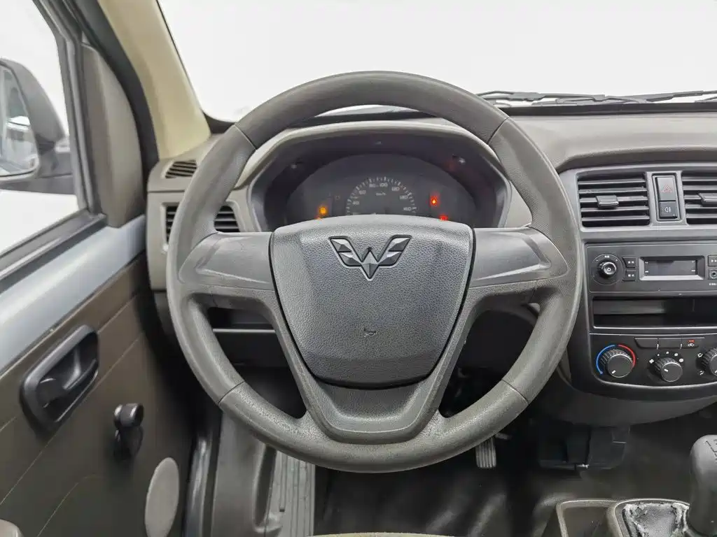 Wuling Rongguang S — миниатюра 11