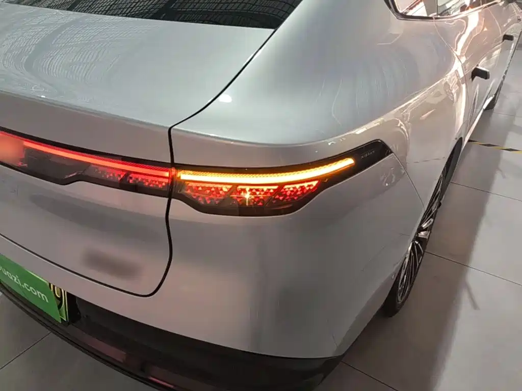 Nissan N7 — миниатюра 8