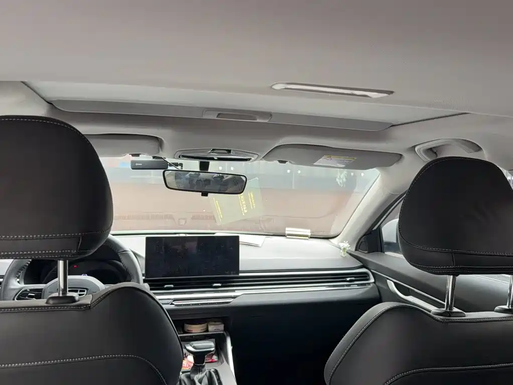 Geely Emgrand — миниатюра 13