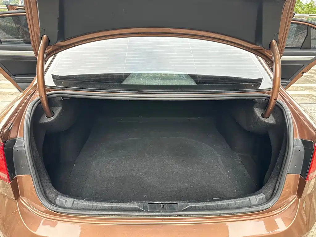 Volkswagen Lamando — миниатюра 8