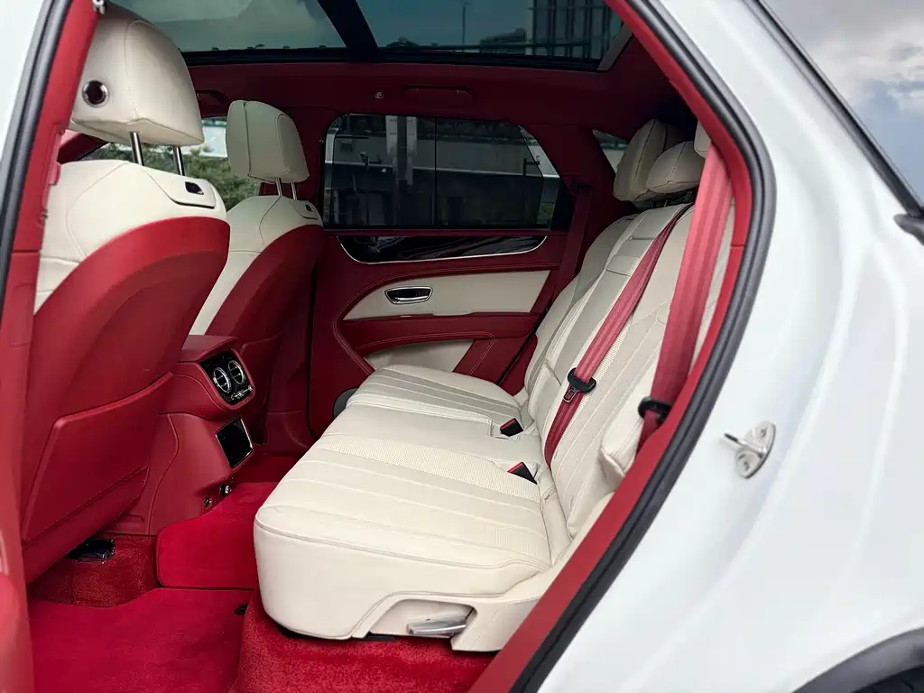 Bentley Bentayga — фотографии объявления, Фото 11