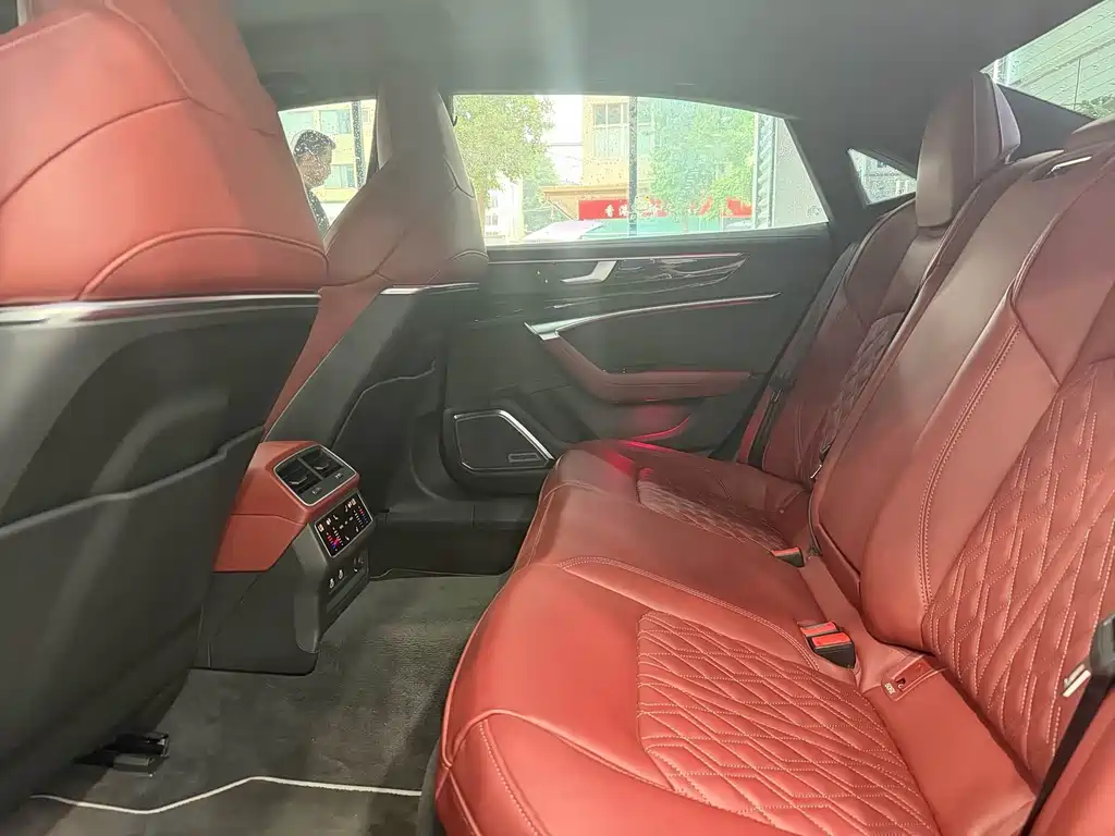 Audi A7L — миниатюра 4