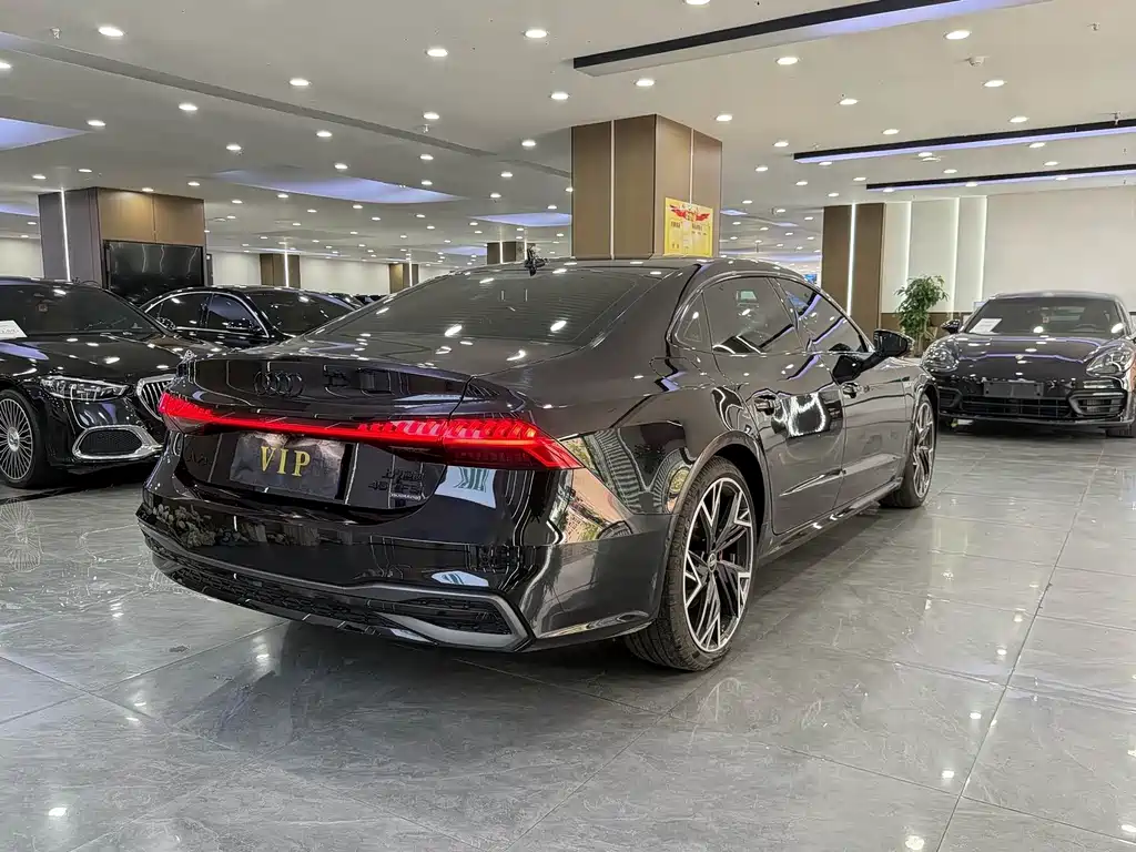 Audi A7L — миниатюра 11