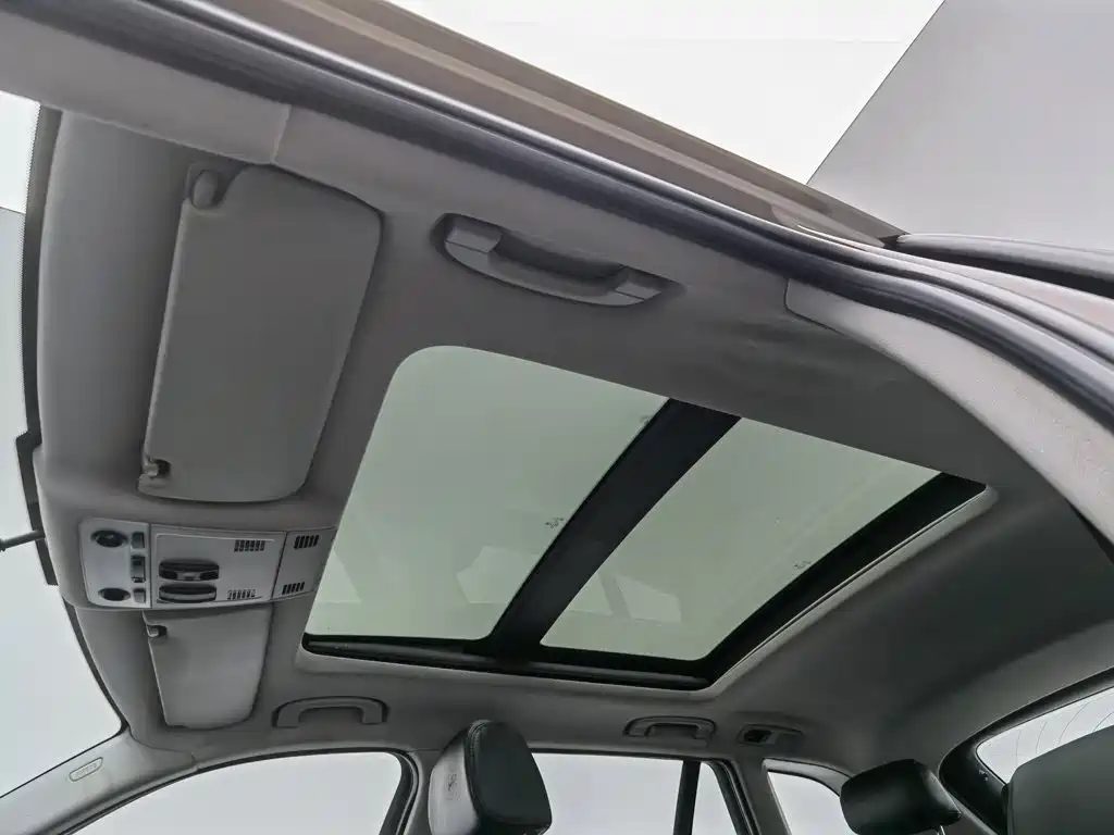 BMW X1 — миниатюра 14