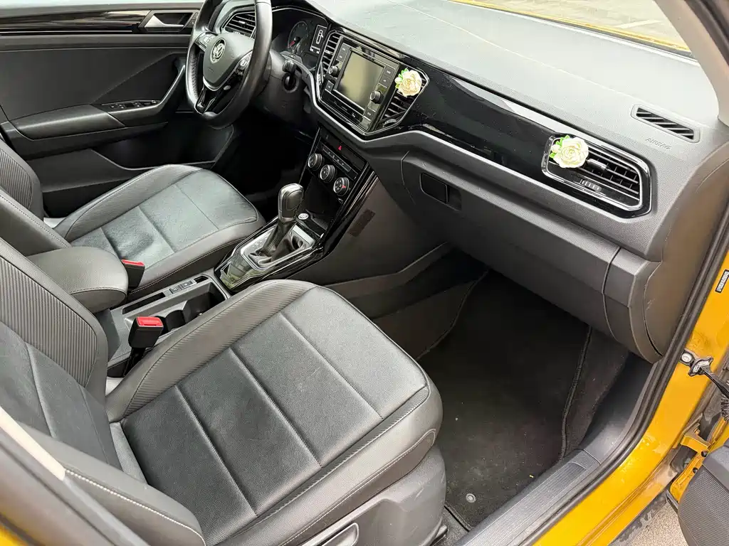 Volkswagen T-Roc 2018 280TSI DSG Comfort V