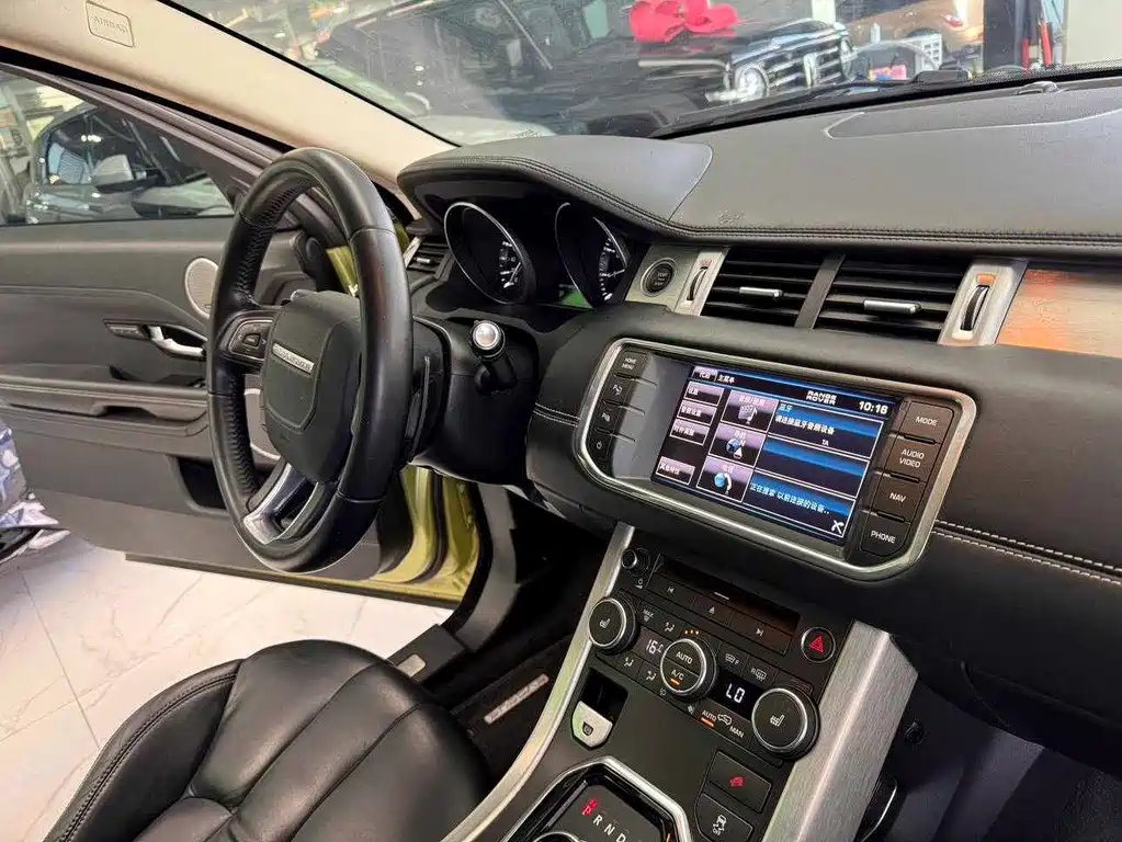 Land Rover Evoque (Import) — миниатюра 16