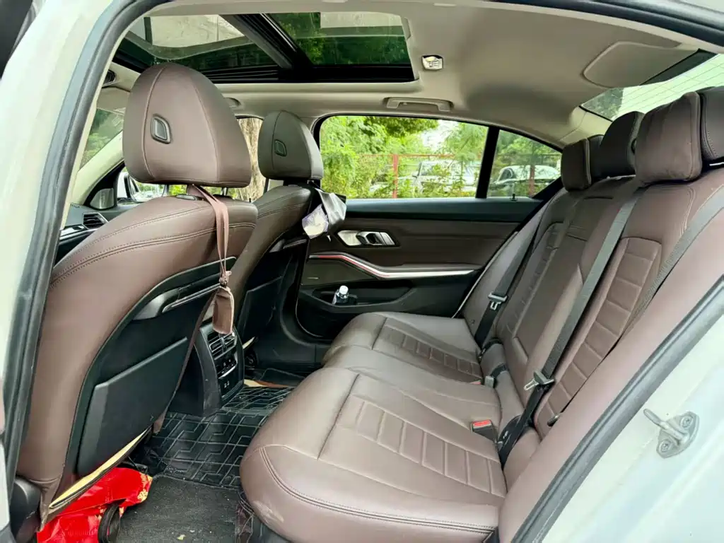 BMW 3 Series — миниатюра 4