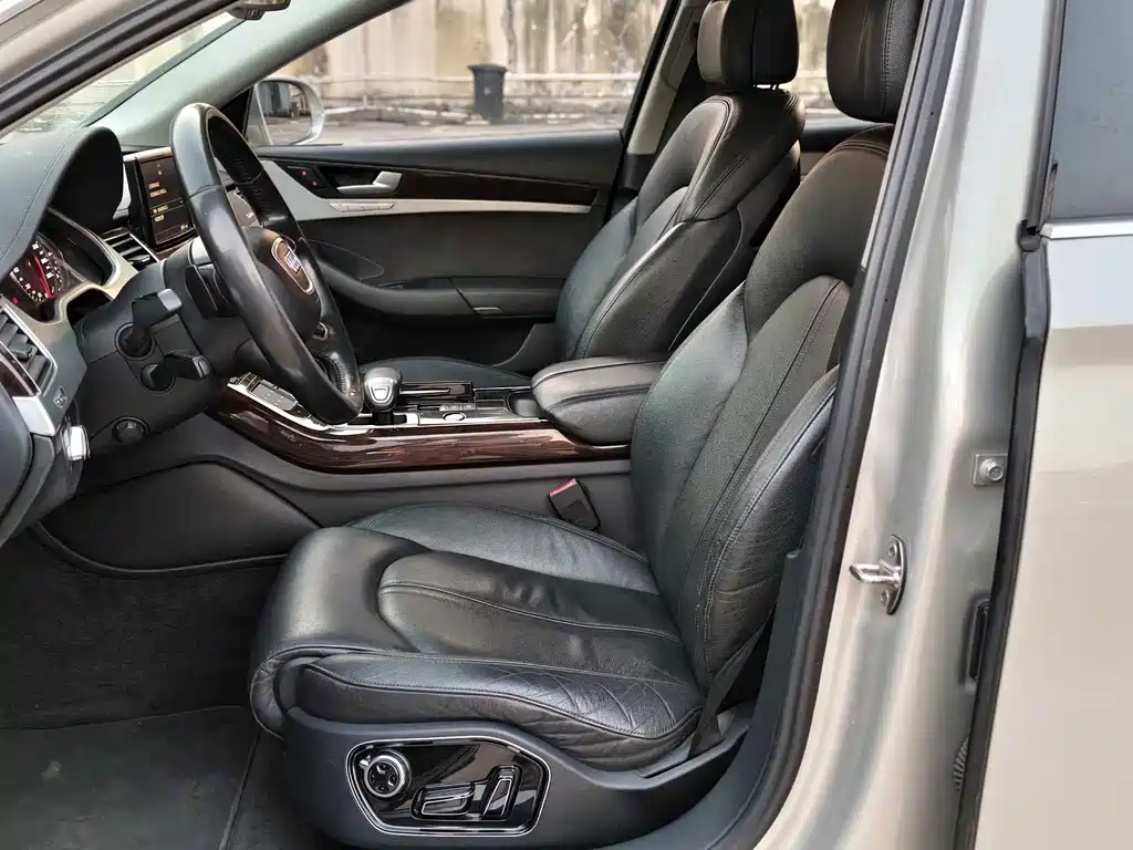 Audi A8 A8L 45 TFSI quattro Comfort Type, фото 8