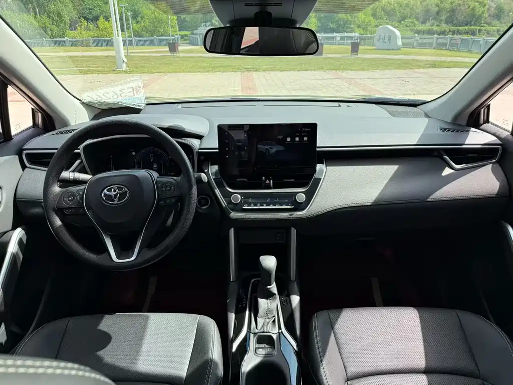 Toyota Frontlander — миниатюра 5