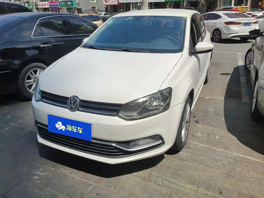 Volkswagen Polo 2015