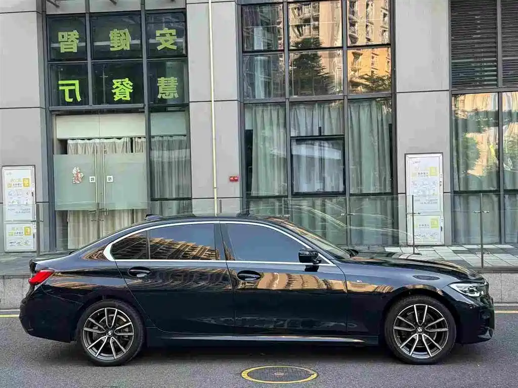 BMW 3 Series — миниатюра 4