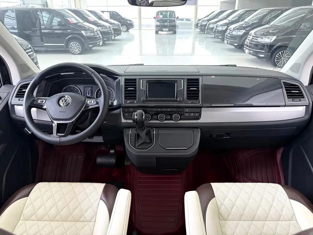 Volkswagen Caravelle — миниатюра 8